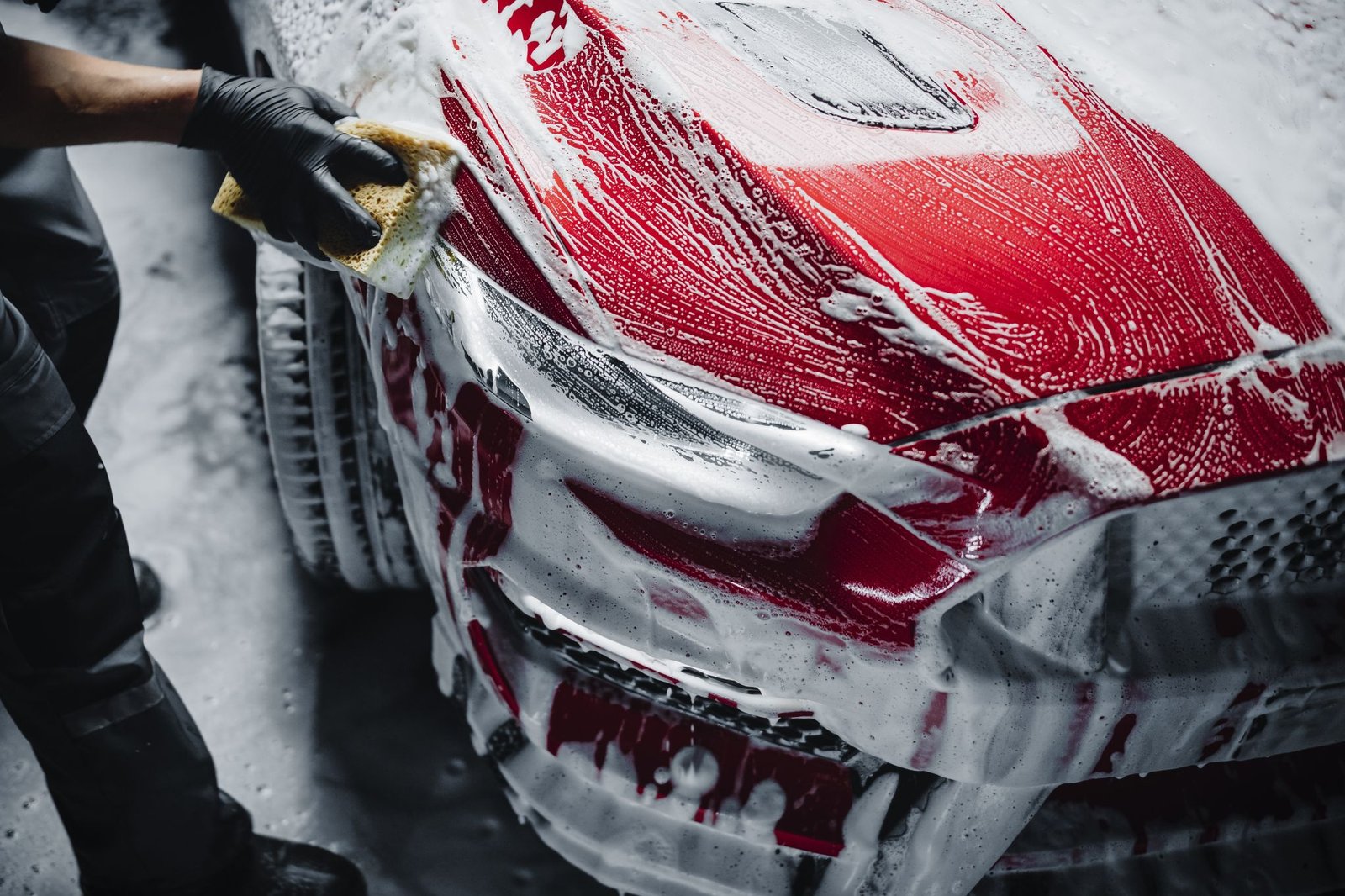 What’s the Difference Between a Car Wash and Auto Detailing?